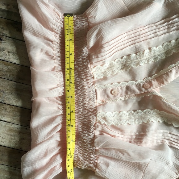 Candie's Light Blush Pink Blouse Small - Picture 6 of 8